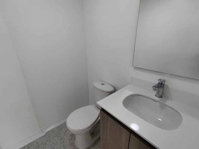 Consultorio en arriendo en El Poblado, Medellín, 33 m² · foto 8 de 8