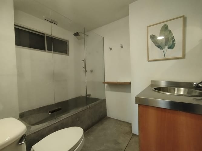 Apartamento de 1 alcoba en arriendo en El Poblado, Medellín, 121 m² · foto 11 de 11