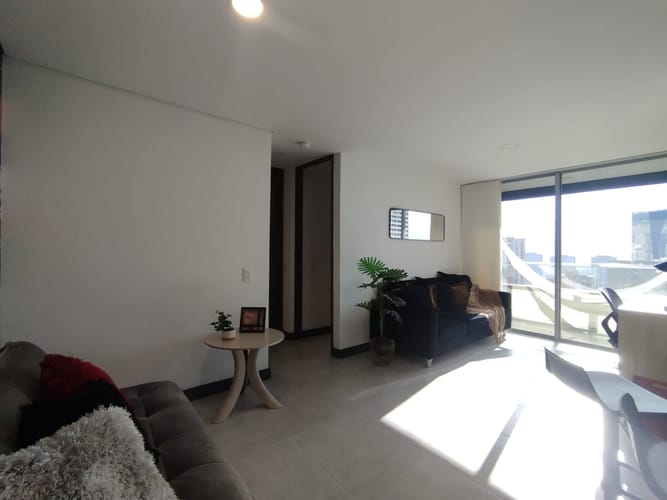 Apartamento de 3 alcobas en arriendo en El Poblado, Medellín, 78 m² · foto 15 de 19