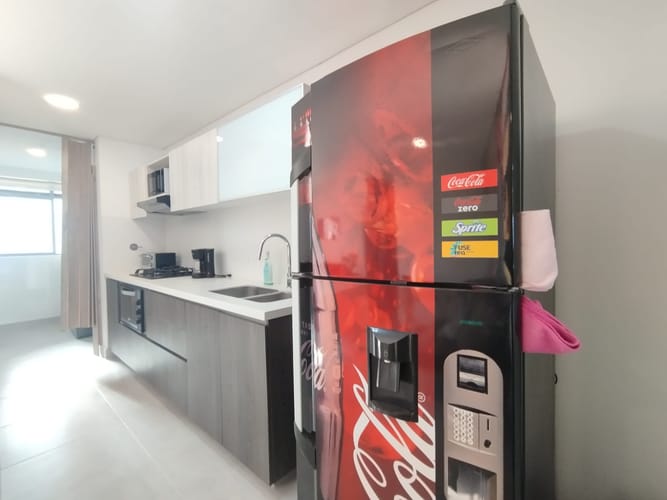 Apartamento de 3 alcobas en arriendo en El Poblado, Medellín, 78 m² · foto 18 de 19