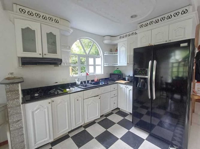 Casa de 5 alcobas en arriendo en Zuñiga, Medellín, 200 m² · foto 5 de 20