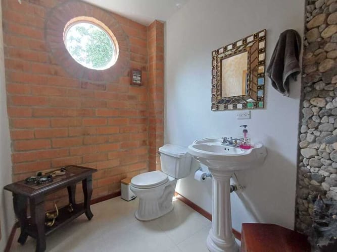 Casa de 5 alcobas en arriendo en Zuñiga, Medellín, 200 m² · foto 7 de 20