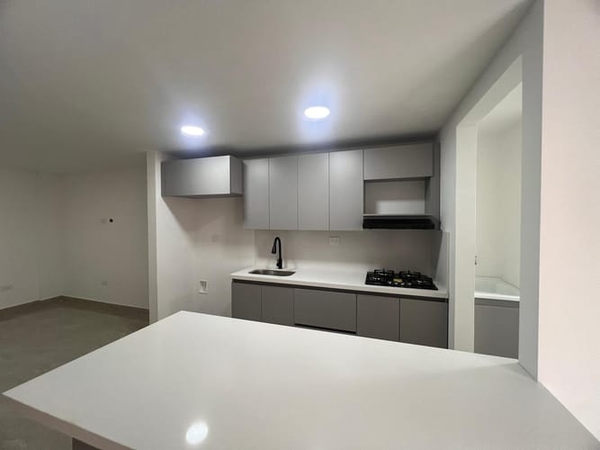Apartamento de 2 alcobas en arriendo en Laureles, Medellín, 85 m² · foto 2 de 20