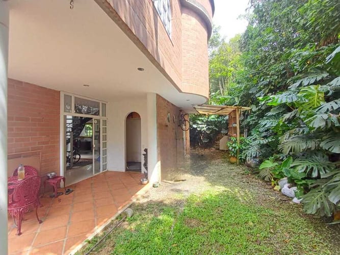 Casa de 5 alcobas en arriendo en Zuñiga, Medellín, 200 m² · foto 8 de 20