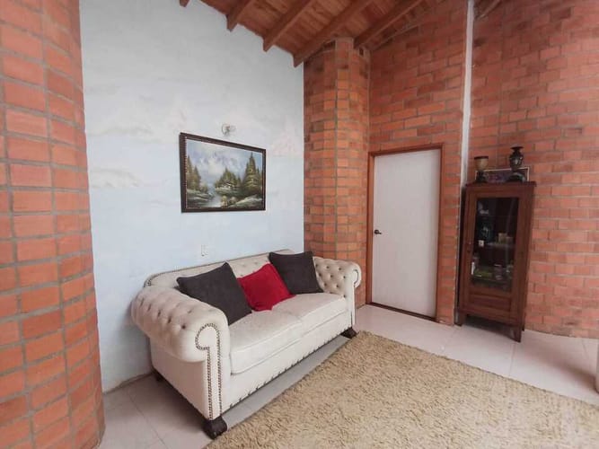 Casa de 5 alcobas en arriendo en Zuñiga, Medellín, 200 m² · foto 10 de 20