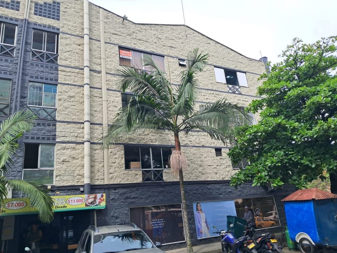 Oficina en arriendo en Guayabal, Medellín, 40 m² · foto 2 de 20