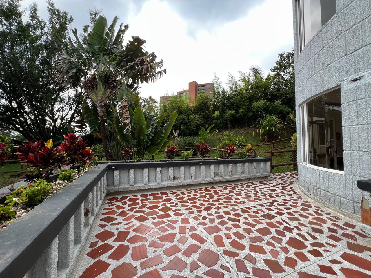 Casa en arriendo en El Poblado, Medellín · foto 6 de 20
