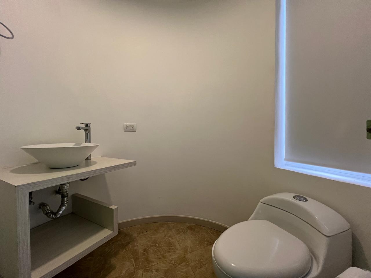 Casa en arriendo en El Poblado, Medellín · foto 7 de 20