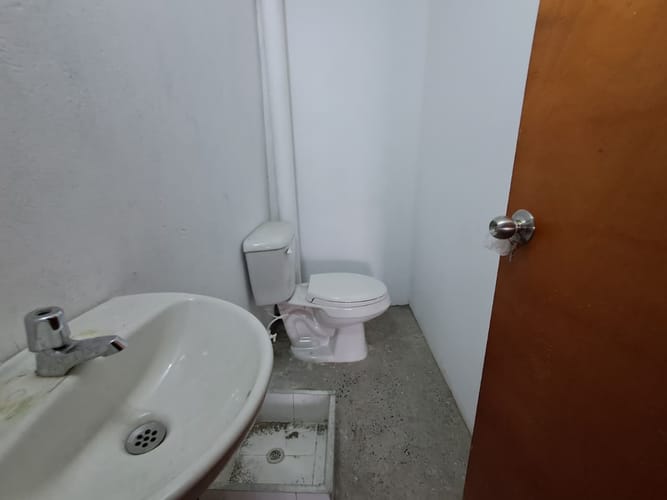 Local en arriendo en Buenos Aires, Medellín, 120 m² · foto 5 de 19