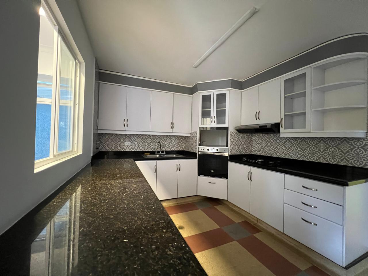 Casa en arriendo en El Poblado, Medellín · foto 16 de 20