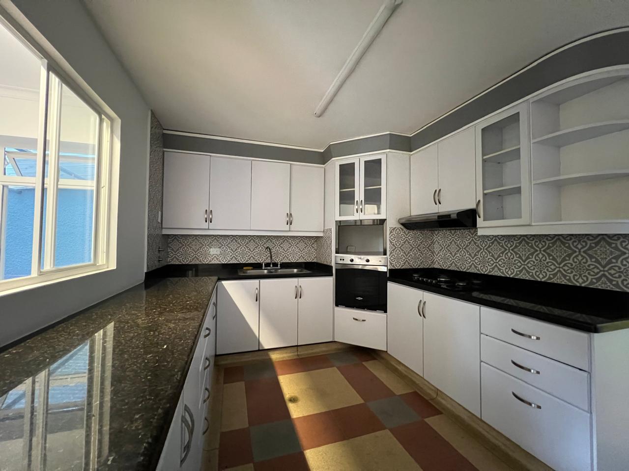 Casa en arriendo en El Poblado, Medellín · foto 18 de 20