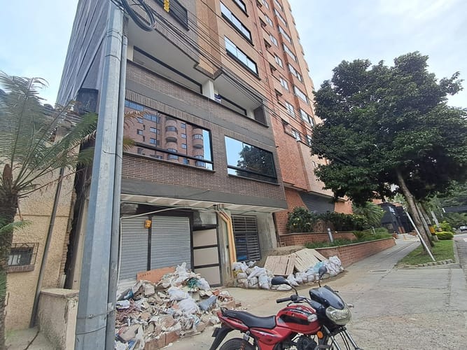 Local en arriendo en Laureles, Medellín, 52 m² · foto 4 de 8