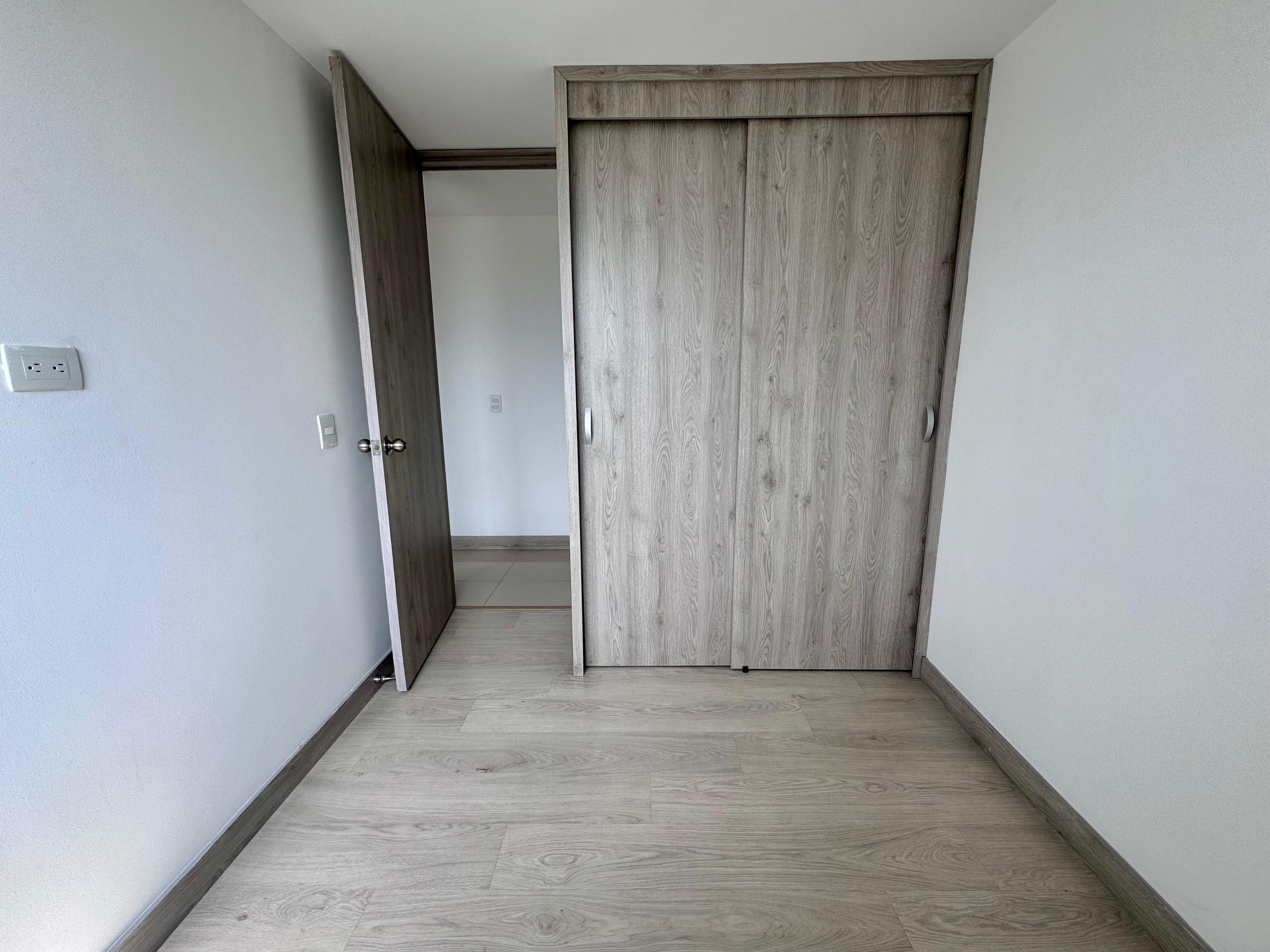Apartamento en arriendo en Las Antillas, Envigado · foto 9 de 16