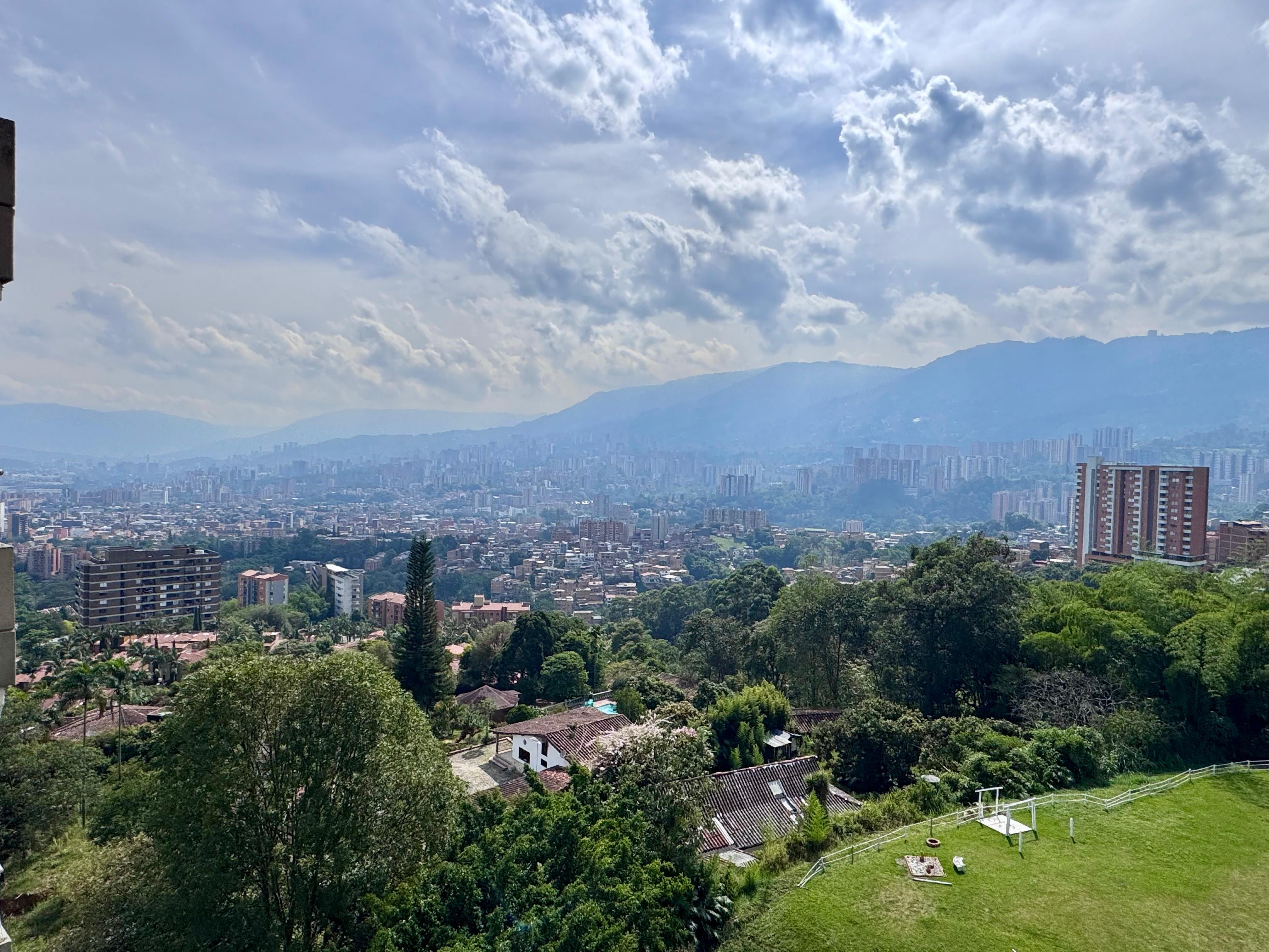 Apartamento en arriendo en Las Antillas, Envigado · foto 15 de 16