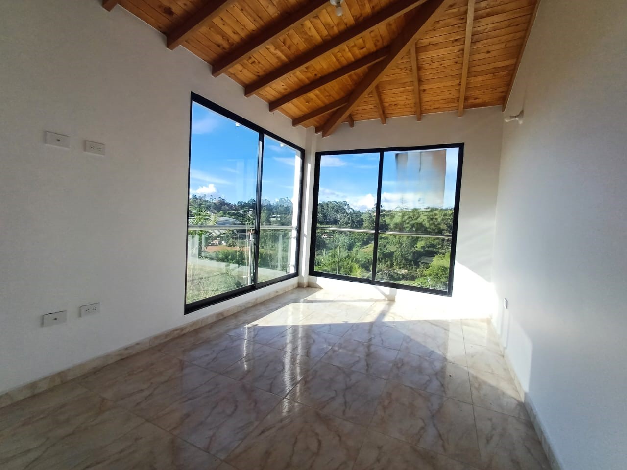 Casa en arriendo en La Industrial, Marinilla · foto 13 de 20
