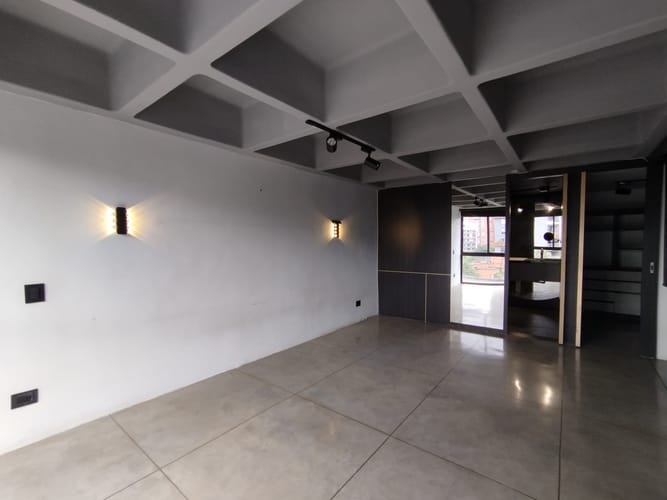 Apartamento de 1 alcoba en arriendo en El Poblado, Medellín, 121 m² · foto 6 de 11