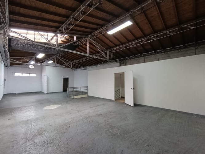 Bodega en arriendo en Vía Las Palmas, Medellín, 350 m² · foto 8 de 17