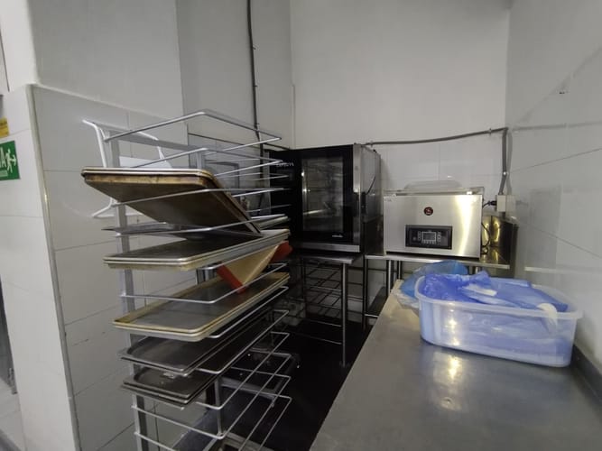 Local en arriendo en El Poblado, Medellín, 870 m² · foto 13 de 20