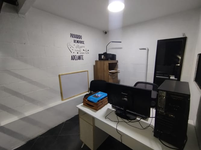 Local en arriendo en El Poblado, Medellín, 870 m² · foto 16 de 20