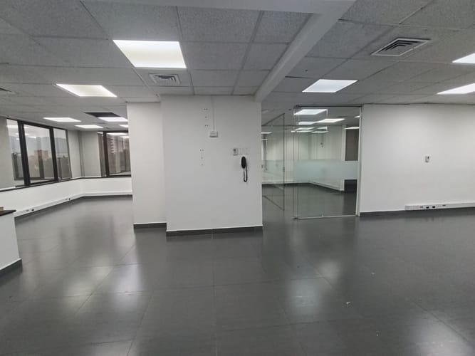 Oficina en arriendo en El Poblado, Medellín, 202 m² · foto 12 de 20