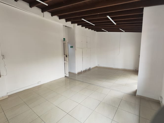 Oficina en arriendo en Laureles, Medellín, 25 m² · foto 3 de 9