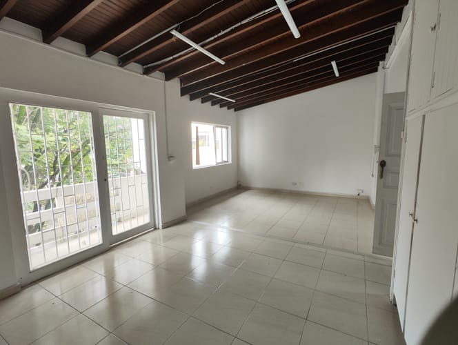 Oficina en arriendo en Laureles, Medellín, 25 m² · foto 6 de 9