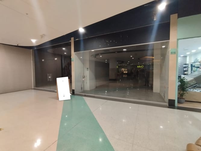 Local en arriendo en Miraflores, Medellín, 144 m² · foto 5 de 9