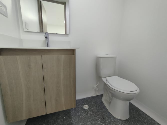Consultorio en arriendo en El Poblado, Medellín, 37 m² · foto 6 de 8