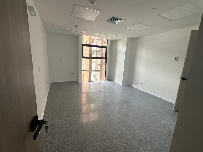 Consultorio en arriendo en El Poblado, Medellín, 37 m² · foto 8 de 8