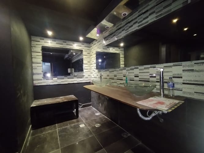 Local en arriendo en El Poblado, Medellín, 322 m² · foto 11 de 20