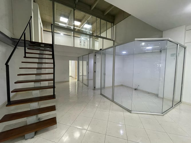 Local en arriendo en Colombia, Medellín, 107 m² · foto 13 de 14
