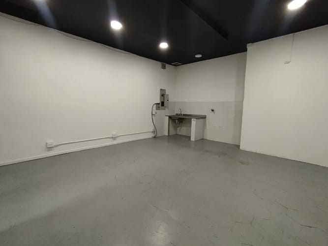 Local en arriendo en El Poblado, Medellín, 35 m² · foto 6 de 9