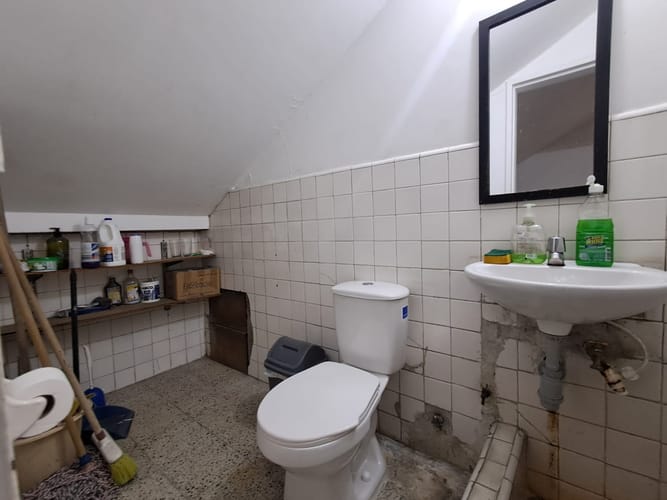 Local en arriendo en La Candelaria, Medellín, 33 m² · foto 4 de 10