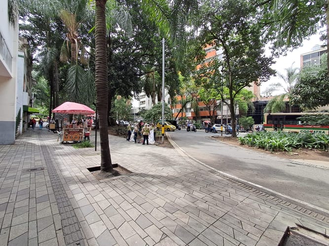 Local en arriendo en La Candelaria, Medellín, 33 m² · foto 10 de 10