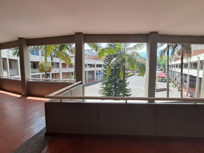 Oficina en arriendo en Laureles, Medellín, 31 m² · foto 2 de 20