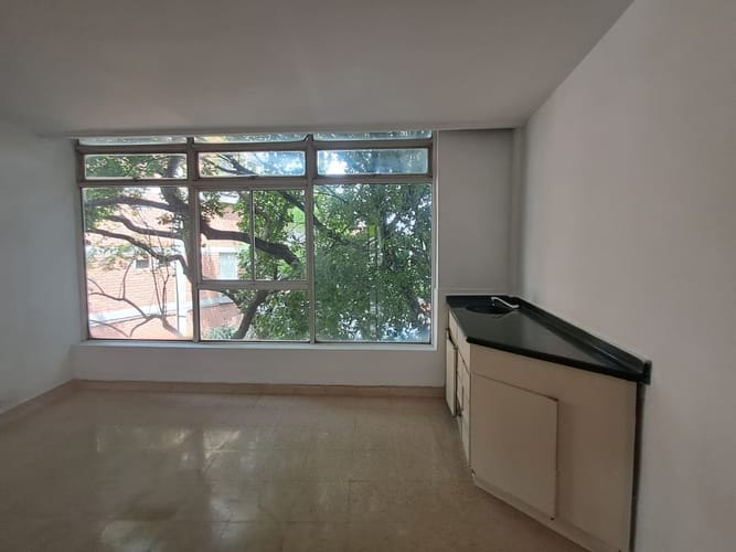 Oficina en arriendo en Laureles, Medellín, 31 m² · foto 10 de 20