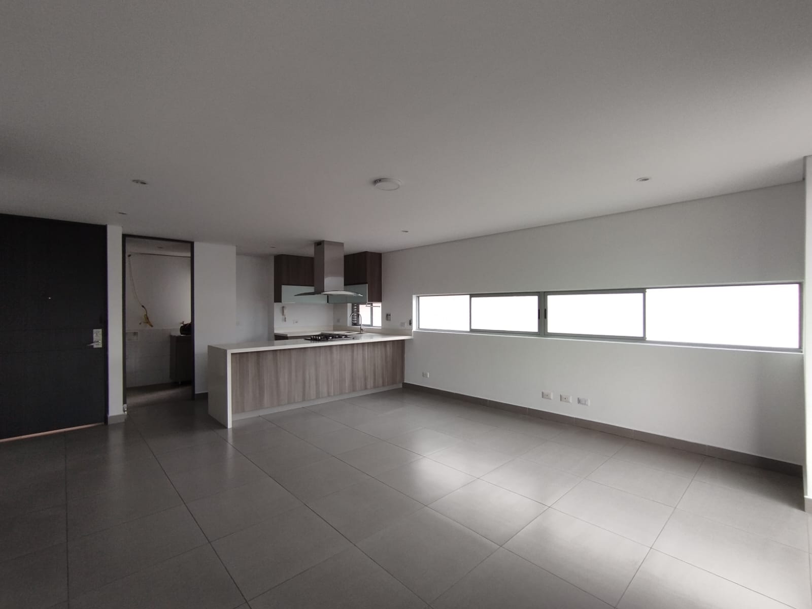 Apartamento en arriendo en El Poblado, Medellín · foto 4 de 16