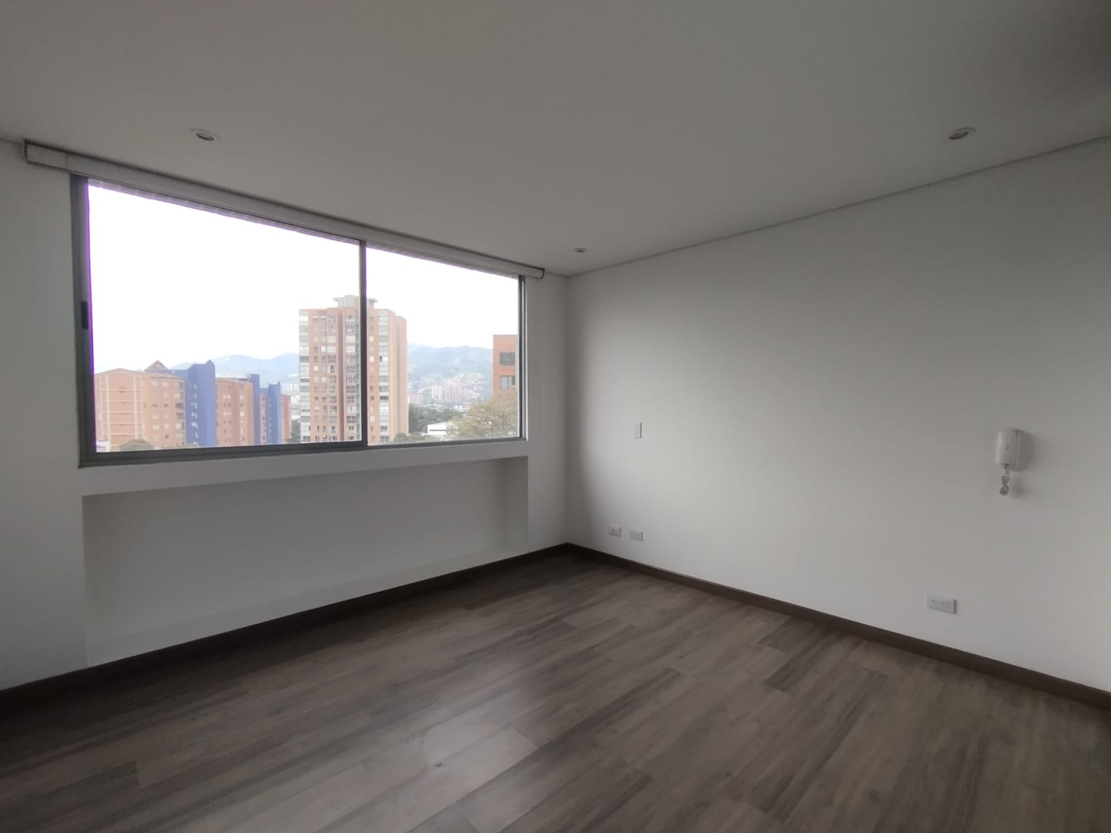 Apartamento en arriendo en El Poblado, Medellín · foto 7 de 16