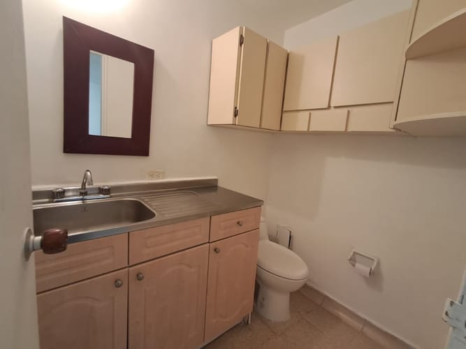 Oficina en arriendo en Laureles, Medellín, 31 m² · foto 16 de 20