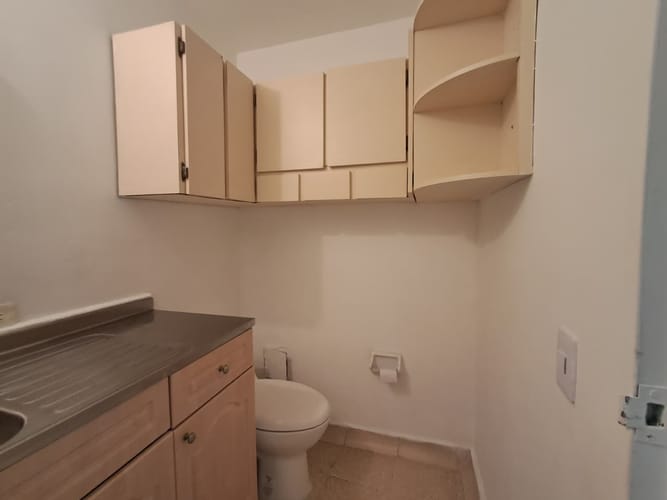 Oficina en arriendo en Laureles, Medellín, 31 m² · foto 17 de 20