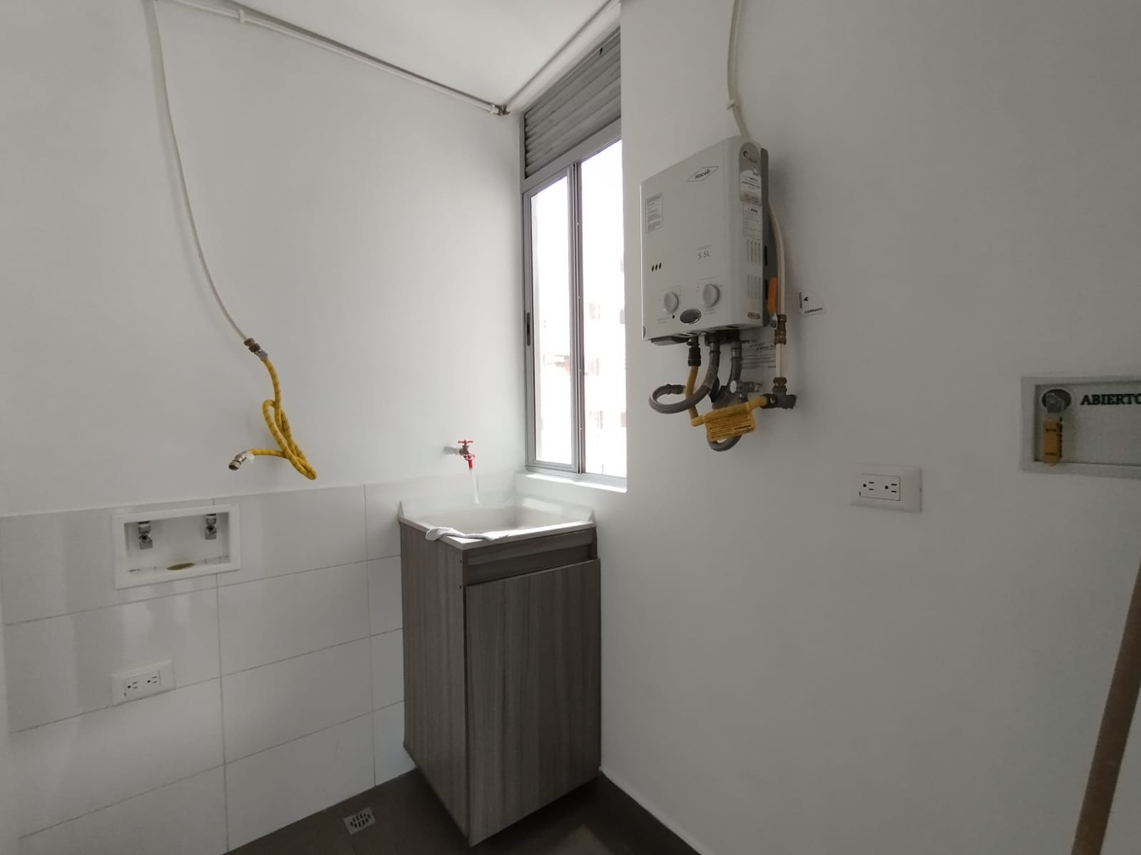 Apartamento en arriendo en El Poblado, Medellín · foto 16 de 16