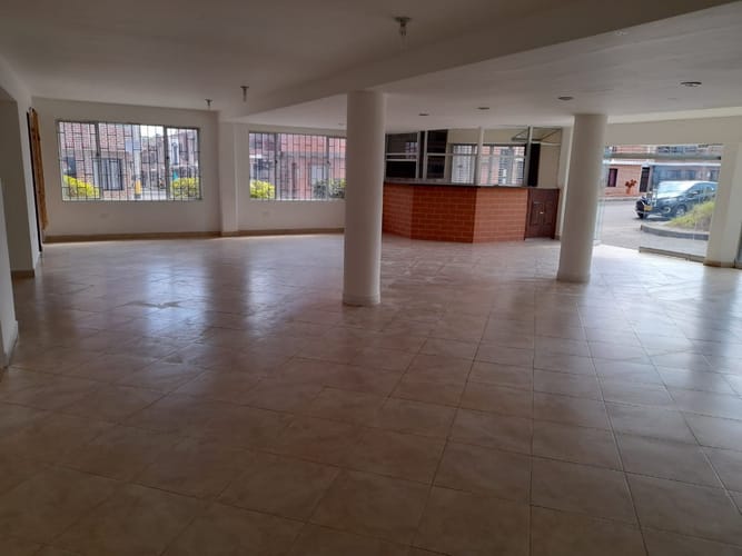 Local en arriendo en El Carmen De Viboral, El Carmen de Viboral, 157 m² · foto 5 de 8