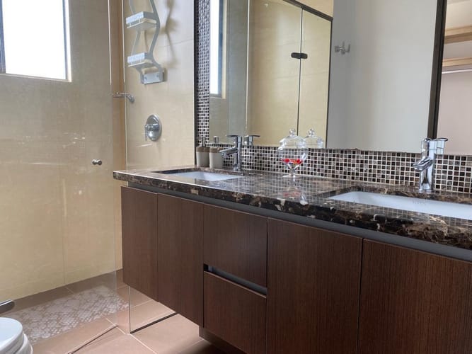 Apartamento de 3 alcobas en arriendo en El Poblado, Medellín, 150 m² · foto 8 de 12