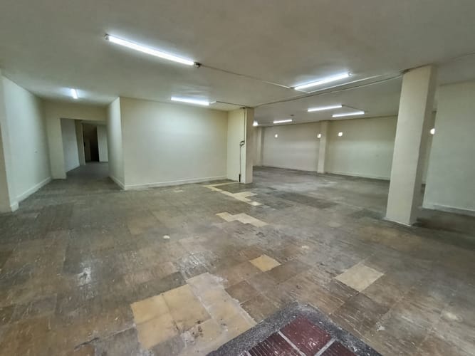 Bodega en arriendo en La América, Medellín, 330 m² · foto 4 de 19