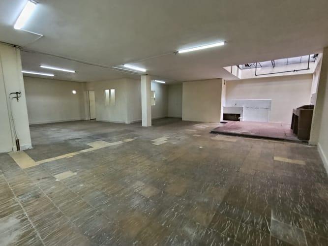 Bodega en arriendo en La América, Medellín, 330 m² · foto 17 de 19