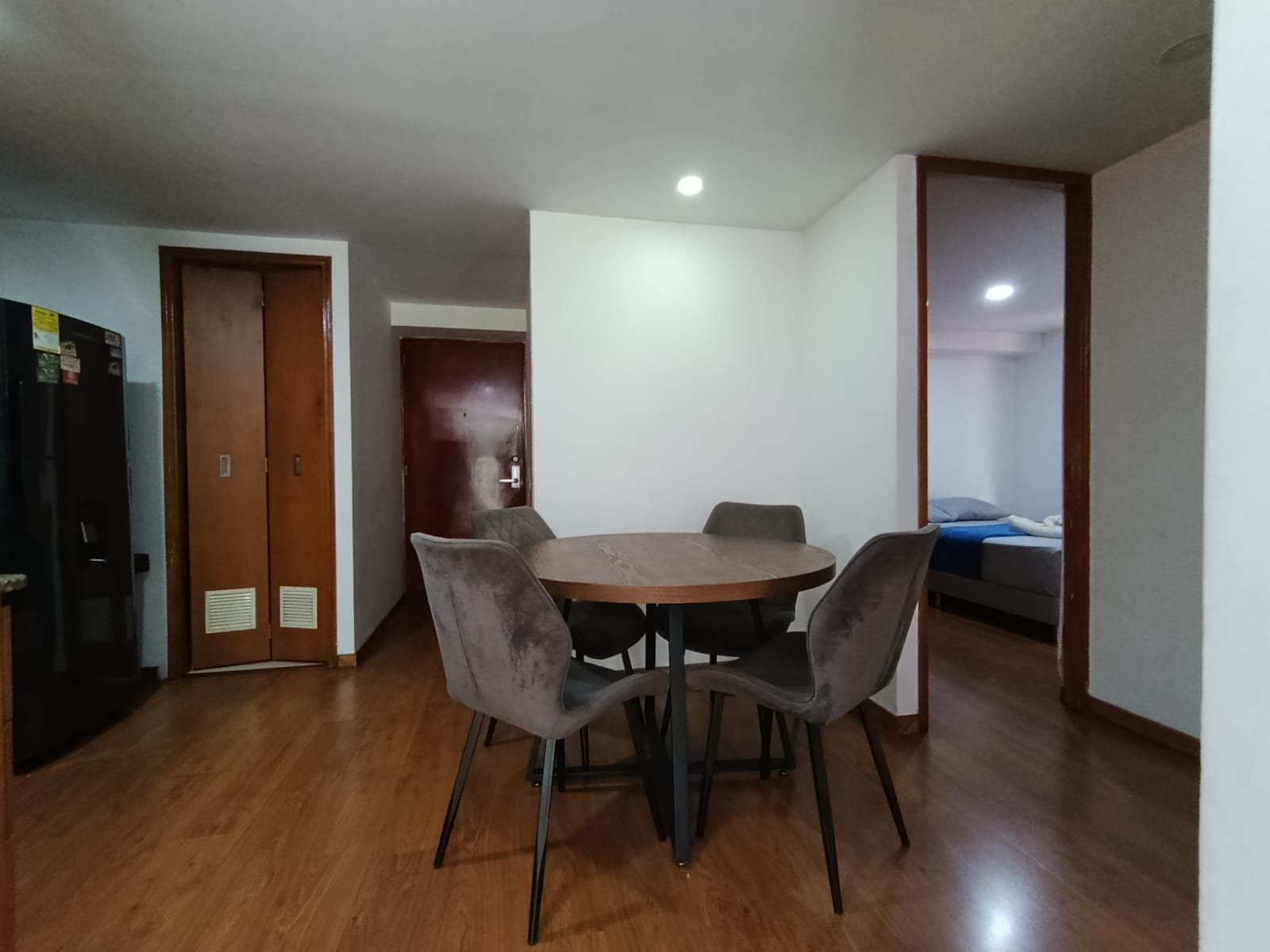 Apartamento en arriendo en Laureles, Medellín · foto 10 de 16