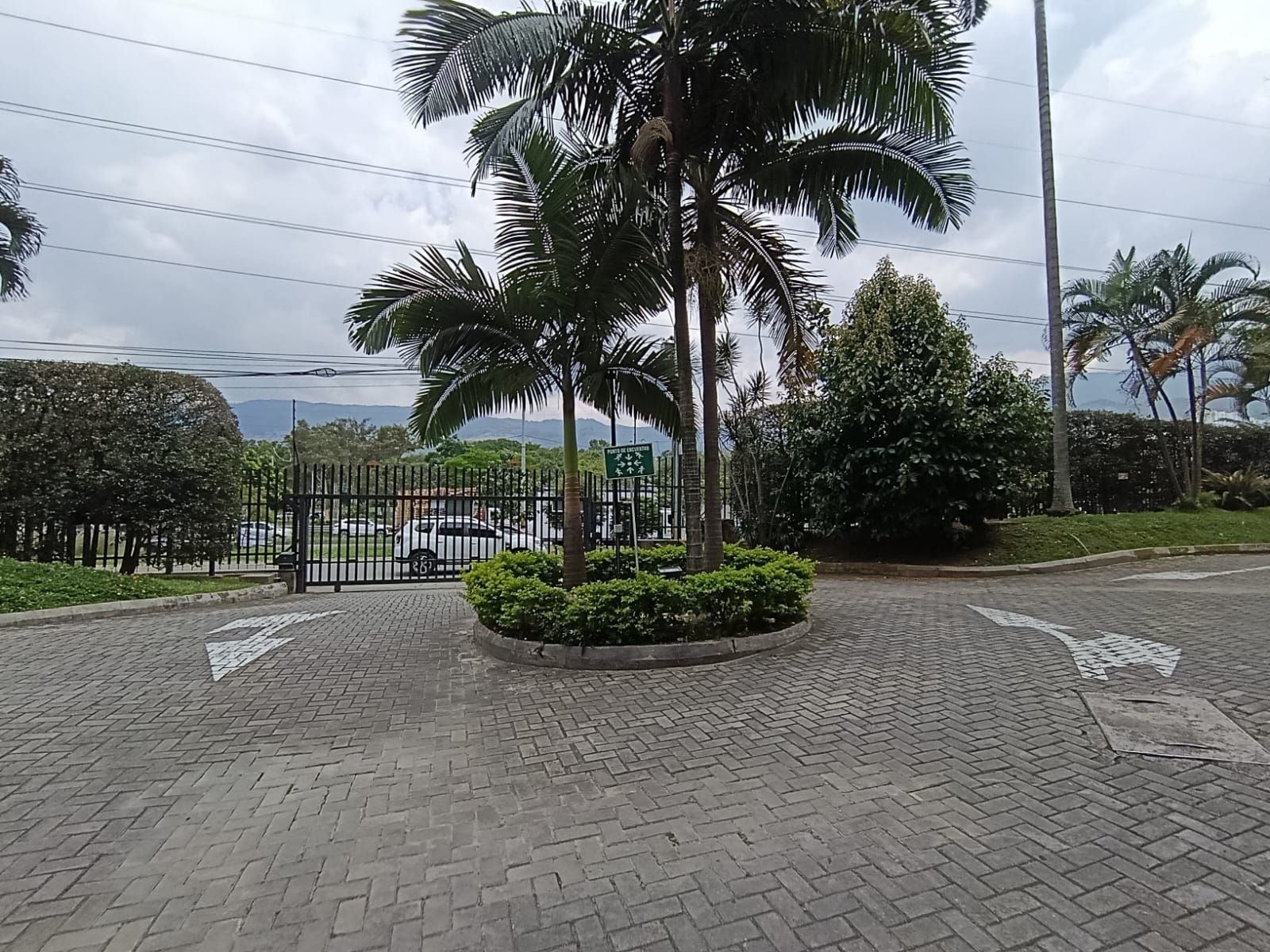 Apartamento en arriendo en Laureles, Medellín · foto 12 de 16