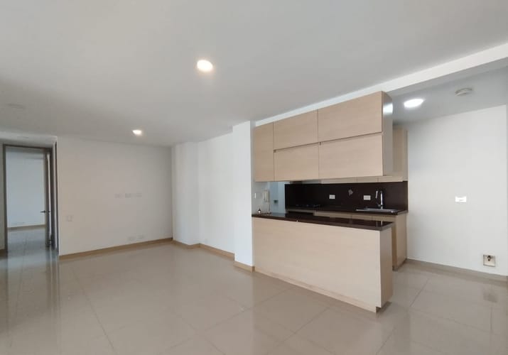Apartamento de 3 alcobas en arriendo en Otraparte, Envigado, 97 m² · foto 3 de 19