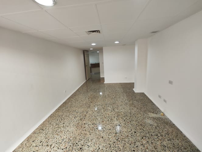 Local en arriendo en Laureles, Medellín, 100 m² · foto 4 de 14