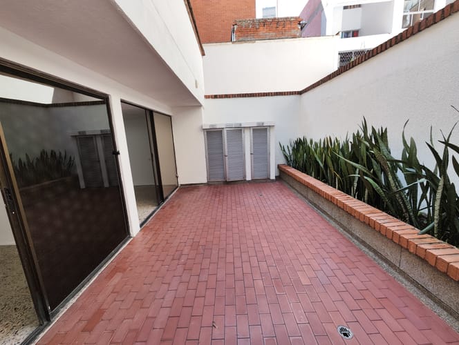 Local en arriendo en Laureles, Medellín, 100 m² · foto 5 de 14